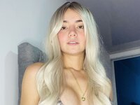 Webcam Nude with AlisonWillson