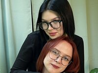 Webcam Nude with BlissAndElwyna