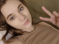Webcam Nude with ElswythCoyner