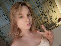 Webcam Nude with LilianDavidge