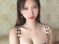 Webcam Nude with LinhhuongWillian