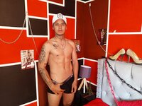 Webcam Nude with LuisMedina