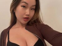 Webcam Nude with MinekoLain