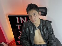 Webcam Nude with RyannLucas
