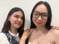 Webcam Nude with WandaAndPeggy